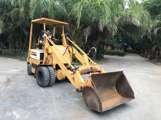 ขายรถตักKOMATSU SG10 ตักคิว เสาสูงกว่าปกติ3.2เมตร สวยเดิมจากญี่ปุ่น ยังไม่เคยใช้ในไทย 148,000เท่านั้น!! ขายรถตักKOMATSU SG10 ตักคิว เสาสูงกว่าปกติ3.2เมตร สวยเดิมจากญี่ปุ่น ยังไม่เคยใช้ในไทย 148,000เท่านั้น!!