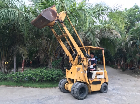 ขายรถตักKOMATSU SG10 ตักคิว เสาสูงกว่าปกติ3.2เมตร สวยเดิมจากญี่ปุ่น ยังไม่เคยใช้ในไทย 148,000เท่านั้น!!