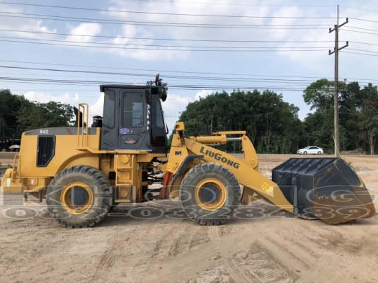 ขายเหมา เครื่องจักรโรงงานไม้สับ พร้อมอุปกรณ์ครบ พร้อมรถตัก1คัน รถคลีบ1คัน เสียบปลั๊กทำงานได้เลย เพียง 5500000 บาท ต่อรองได้คับ