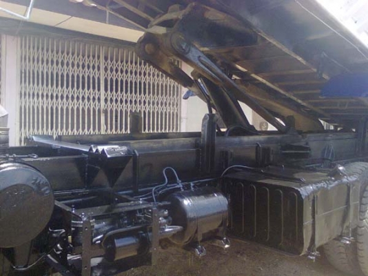 ขายด่วนนิสสัน UD CW30 (2 เพลาใหญ่)