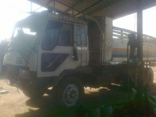 ขาย 10ล้อ2เพลาดั๊ม"ไอ้หลง สายฟ้า"195 MITSUBISHI FN527M-XXXX เครื่องเดิม6D16 195HP  เกียร์เดิม10สปีด ช่วงล่างดีคัสซีดี กระบะดั๊มเนียมสภาพดี ยางดี6เส้นไม่ดี4เส้น หัวตาเหลี่ยมแล้ว  โดยรวมรถต้องเก็บหัว เก็บสีภายนอก และภายในนิดหน่อย ขายตามสภาพครับก่อ