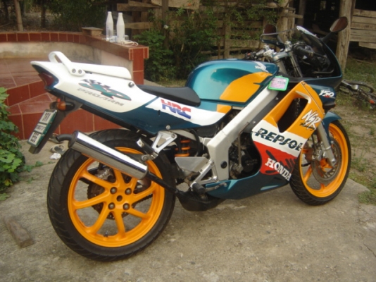 ขายด่วน เอ็น เอส อาร์  โปรอามร์  150 SP ทำสีใหม่ ทั้งคัน สีเขียวส้ม สวยมาก สนใจติด ต่อคุณ เจ โทร 0808051985 อยู่ แถว ไปรษณีย์ ยานนาวา ตรงข้าม ปั้ม เซลล์ กทม