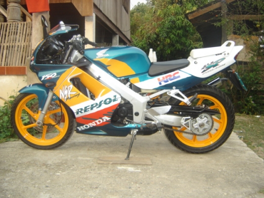 ขายด่วน เอ็น เอส อาร์  โปรอามร์  150 SP ทำสีใหม่ ทั้งคัน สีเขียวส้ม สวยมาก สนใจติด ต่อคุณ เจ โทร 0808051985 อยู่ แถว ไปรษณีย์ ยานนาวา ตรงข้าม ปั้ม เซลล์ กทม