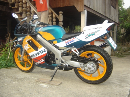 ขายด่วน เอ็น เอส อาร์  โปรอามร์  150 SP ทำสีใหม่ ทั้งคัน สีเขียวส้ม สวยมาก สนใจติด ต่อคุณ เจ โทร 0808051985 อยู่ แถว ไปรษณีย์ ยานนาวา ตรงข้าม ปั้ม เซลล์ กทม