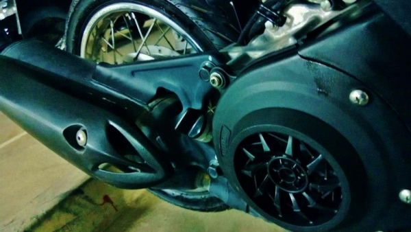 (หัวฉีด) SKYDRIVE 2012 ลาย SD สีดำ ขายถูกๆ ต่อรองได้เป็นพัน (หัวฉีด) SKYDRIVE 2012 ลาย SD สีดำ ขายถูกๆ ต่อรองได้เป็นพัน