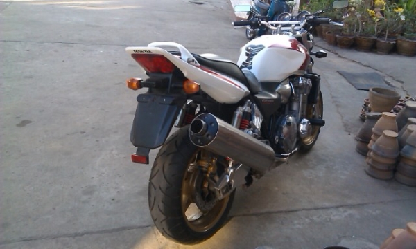 ขายแลกเทริน Honda CB1300 รถปี 2004 วิ่งน้อย เสีย สรรพสานมิตรแล้วครับ เอกสารครบๆ ขายแลกเทริน Honda CB1300 รถปี 2004 วิ่งน้อย เสีย สรรพสานมิตรแล้วครับ เอกสารครบๆ