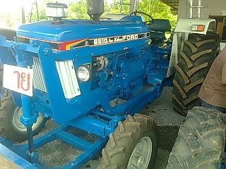 ขายรถไถ FORD 6610 เพลาเดี่ยวรุ่นกรองใหญ่ เล่มทะเบียน 7 จาน ใบมีดดันหน้ายี่ห้อ CMT ทั้งหมด ราคา 420000
