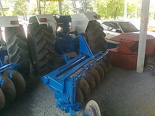 ขายรถไถ FORD 6610 เพลาเดี่ยวรุ่นกรองใหญ่ เล่มทะเบียน 7 จาน ใบมีดดันหน้ายี่ห้อ CMT ทั้งหมด ราคา 420000