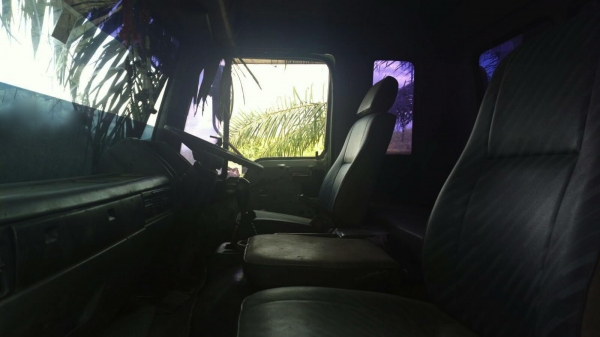 รถฮีโน่ 10 ล้อ ท้ายลาด FM3M 240 แรงม้า สนใจติดต่อ 081 - 6079515 รถฮีโน่ 10 ล้อ ท้ายลาด FM3M 240 แรงม้า สนใจติดต่อ 081 - 6079515