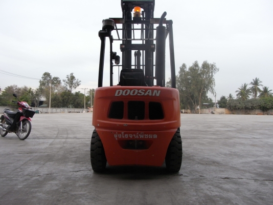 ขายรถฟอร์คลิฟต์ DOOSAN D30G ยก 3ตัน สูง 7 เมตร สภาพใหม่
