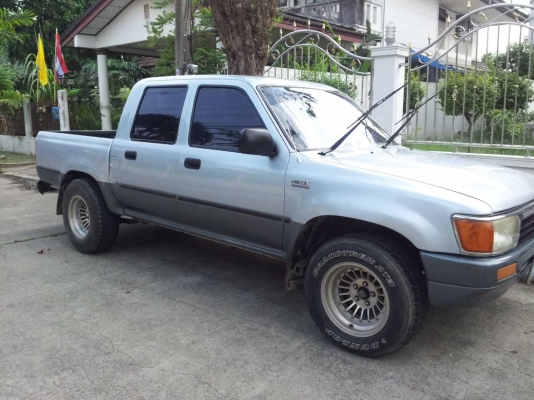 กระบะไมตี้เอ็ก 4ประตู ปี97 แท้ ตัวหน้าเต็ม  สีทูโทนบรอนซ์-เทาเข้ม ยกสูง สีสวย