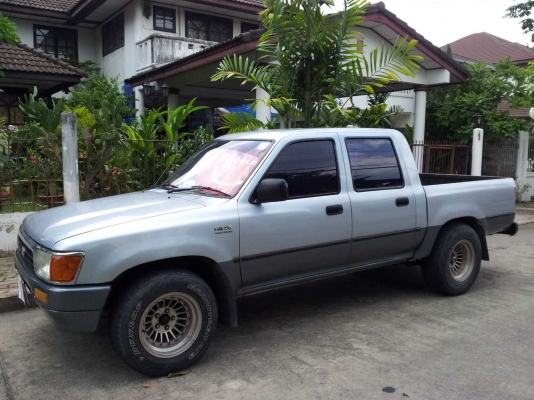 กระบะไมตี้เอ็ก 4ประตู ปี97 แท้ ตัวหน้าเต็ม  สีทูโทนบรอนซ์-เทาเข้ม ยกสูง สีสวย