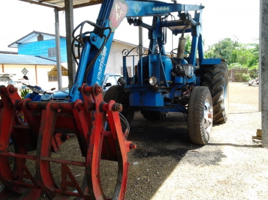 ขายรถไถพร้อมคีบ สภาพดี รถไถFORD6800 T2 เครื่องแน่นติดง่าย ปั๊มดี ยางดี4เส้นคานหน้าเปลี่ยนใหม่ ใหญ่กว่าเดิม พร้อมอุปกรณ์คีบ ของ อ.เกษตรรุ่งเรือง หนองกี่ คีบประมาณ2ปี ไม่เคยใ้ช้งานนอก คีบแต่งานเจ้่ของเอง สภาพสวย แขนดีไม่ปะ คีบสวย ปั๊มแห้งดี แรง ทำงานดี ไม่ม