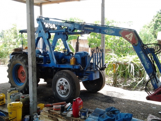 ขายรถไถพร้อมคีบ สภาพดี รถไถFORD6800 T2 เครื่องแน่นติดง่าย ปั๊มดี ยางดี4เส้นคานหน้าเปลี่ยนใหม่ ใหญ่กว่าเดิม พร้อมอุปกรณ์คีบ ของ อ.เกษตรรุ่งเรือง หนองกี่ คีบประมาณ2ปี ไม่เคยใ้ช้งานนอก คีบแต่งานเจ้่ของเอง สภาพสวย แขนดีไม่ปะ คีบสวย ปั๊มแห้งดี แรง ทำงานดี ไม่ม