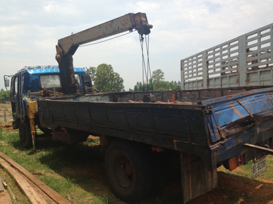 HINO KR 320 - 185 HP HO7C หกล้อติดเครน KATO 3 ตัน 3 ปลอกยืด กระบะเหล็กคาร์โก้ความยาว 5.5 เมตร เครื่องแน่นแรงดี ภายในเก๋งคอนโซลอยู่ครบพร้อม ช่วงล่างใหญ่คัชซีสวยไม่มีบวม ยาง 9.00 ขอบ 20 พร้อมใช้งาน เอกสารทะเบียนภาษีครบไม่มีขาดพร้อมโอน ราคาต่อรองได้ครับ