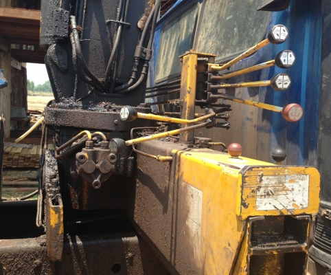 HINO KR 320 - 185 HP HO7C หกล้อติดเครน KATO 3 ตัน 3 ปลอกยืด กระบะเหล็กคาร์โก้ความยาว 5.5 เมตร เครื่องแน่นแรงดี ภายในเก๋งคอนโซลอยู่ครบพร้อม ช่วงล่างใหญ่คัชซีสวยไม่มีบวม ยาง 9.00 ขอบ 20 พร้อมใช้งาน เอกสารทะเบียนภาษีครบไม่มีขาดพร้อมโอน ราคาต่อรองได้ครับ