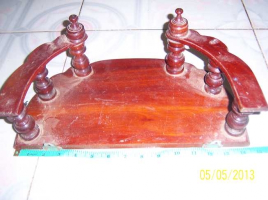 หิ้งพระไม้สัก