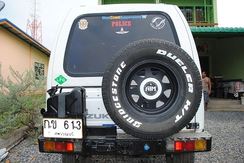 ขายรถจิ๊ปแคริเบี้ยนตู้ปลา 4wd มือสองสภาพดี ขายรถจิ๊ปแคริเบี้ยนตู้ปลา 4wd มือสองสภาพดี