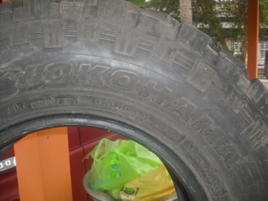 ขายยางโยโกฮามา265/75/16ปี2011