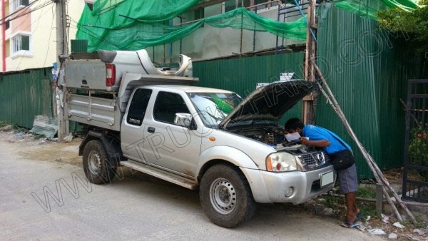 นาทีทอง***รถนิสสันฟรอนเทียร์ 105 แรงม้า ขับเคลื่อน 2 เพลา 4x4 ZD30T ติดกระบะดั๊มไฟฟ้า