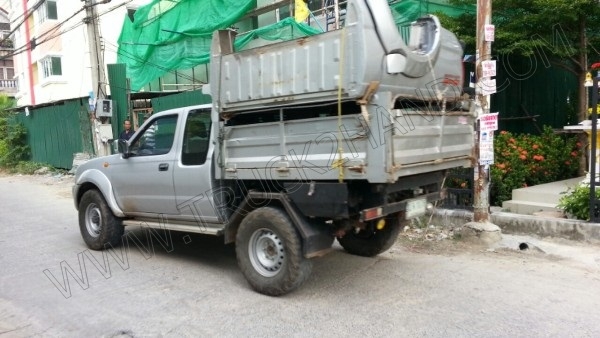 นาทีทอง***รถนิสสันฟรอนเทียร์ 105 แรงม้า ขับเคลื่อน 2 เพลา 4x4 ZD30T ติดกระบะดั๊มไฟฟ้า