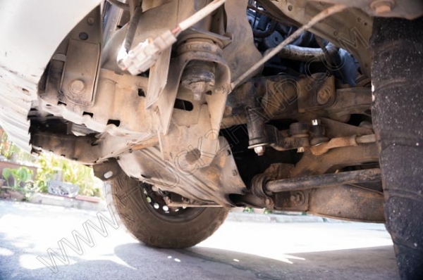 นาทีทอง***รถนิสสันฟรอนเทียร์ 105 แรงม้า ขับเคลื่อน 2 เพลา 4x4 ZD30T ติดกระบะดั๊มไฟฟ้า