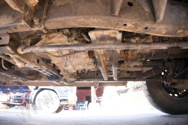 นาทีทอง***รถนิสสันฟรอนเทียร์ 105 แรงม้า ขับเคลื่อน 2 เพลา 4x4 ZD30T ติดกระบะดั๊มไฟฟ้า