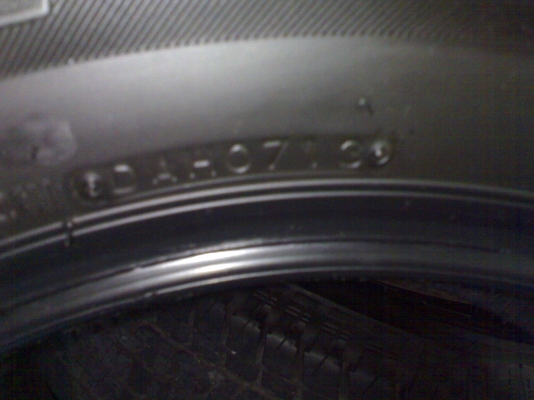 ขายยาง bridgestone 255-65-17  ติดรถป้ายแดง