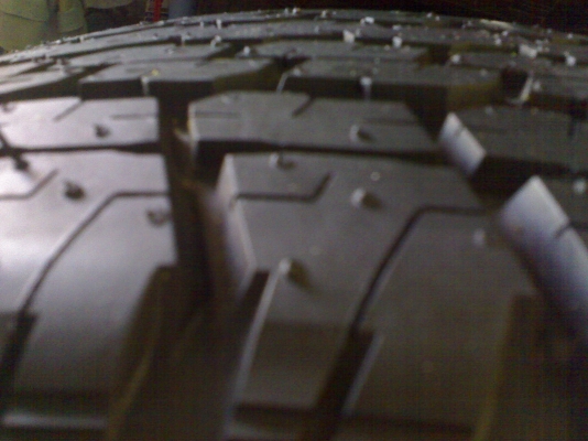 ขายยาง bridgestone 255-65-17  ติดรถป้ายแดง