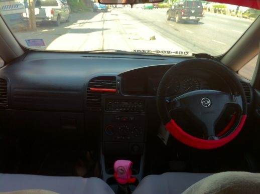 ขายด่วน CHEVROLET ZAFIRA 2.2 CDX สีดำ สภาพสวย!!!