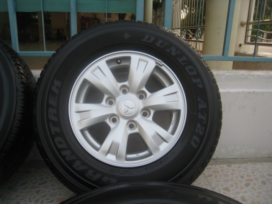 ขายล้อแม็ก Mitsubishi triton 16"x7" et38 6รู139 +ยางปี1912 (081-3747940)
