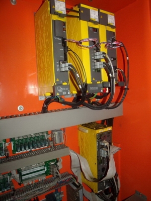 ขายเครื่อง กลึง มิลลิ่ง เฟส เลื่อยแบนซอว์ มีหลายเครื่องครับ