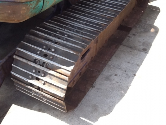 ถึงไทยแล้วค่ะ รถขุดเล็ก PC40-7  มีหัวเก๋ง สภาพสวยพร้อมใช้งาน เก่านอกแท้ ไม่เคยใช้งานไทยในแน่นอนค่ะ สนใจติดต่อสอบถามได้ที่เบอร์ 087-3310254 เจี๊ยบค่ะ