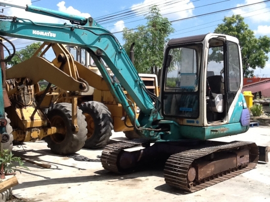 ถึงไทยแล้วค่ะ รถขุดเล็ก PC40-7  มีหัวเก๋ง สภาพสวยพร้อมใช้งาน เก่านอกแท้ ไม่เคยใช้งานไทยในแน่นอนค่ะ สนใจติดต่อสอบถามได้ที่เบอร์ 087-3310254 เจี๊ยบค่ะ