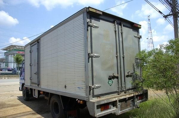 ขายตู้แห้ง รถ ISUZU NPR ยาว 5 เมตร