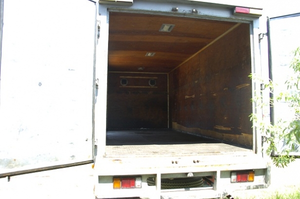 ขายตู้แห้ง รถ ISUZU NPR ยาว 5 เมตร