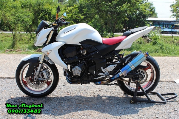 แม็กสิงห์บุรี//KAWASAKI Z1000 ปี2008 ท่อแต่ง FULL SYSTEM พร้อม สรรพาสมิตร 235000 ด่วน