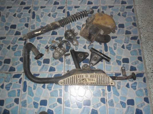 ขายอะไหล่มอไซวิบากเก่ามีหลายรายการ