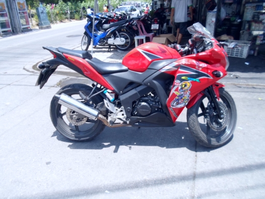 HONDA CBR 150 I รถสีแดง-ดำ เครื่องเดิมๆๆ สภาพภายนอกตามรูป ขาย46,500บาท