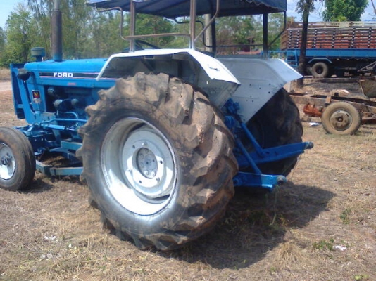 Ford 5500 เครื่องลาย มีใบหน้าผานหลัง เอกสารไม่มี