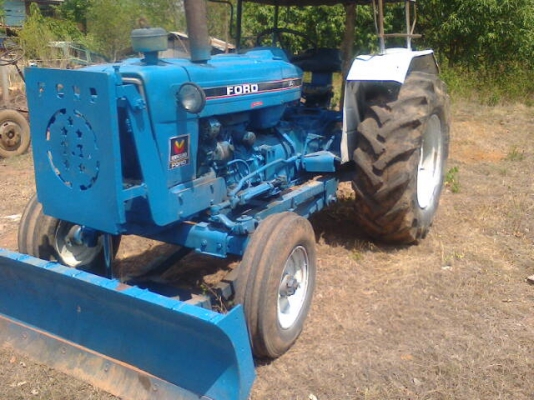 Ford 5500 เครื่องลาย มีใบหน้าผานหลัง เอกสารไม่มี