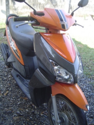 Honda Click เครื่องเดิม พร้อมใช้เอกสารพร้อมโอน