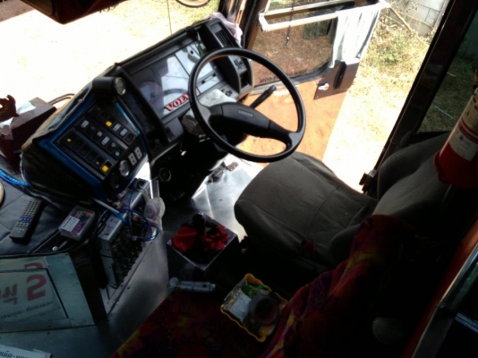 ขายด่วน รถบัสพัดลม ขายด่วน รถบัสพัดลม