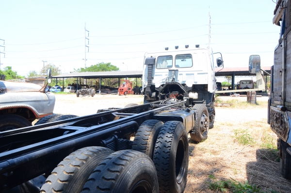 ISUZU ROCKY 12 ล้อ 2 เพลา