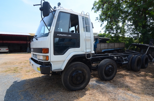 ISUZU ROCKY 12 ล้อ 2 เพลา