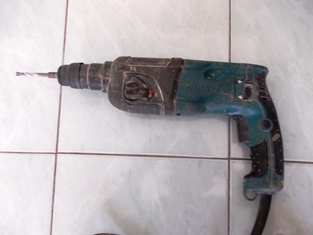 สว่านโรตารี่2ระบบMakitaรุ่นHR2460Fสภาพดี ราคาถูกๆ