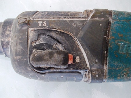 สว่านโรตารี่2ระบบMakitaรุ่นHR2460Fสภาพดี ราคาถูกๆ