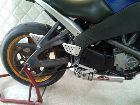 ขาย Buell xb 12s ปี 2005 มีใบอินวอย ขาย Buell xb 12s ปี 2005 มีใบอินวอย