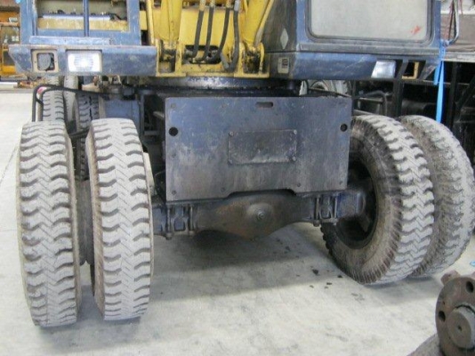 ขายด่วน รถขุดล้อยาง PW100-3 เก่านอก ราคาถูกสุดๆ ขายถูกๆกันไปเลย  สนใจโทรหาเจี๊ยบเลยค่ะ 087-3310254 ค้ะ