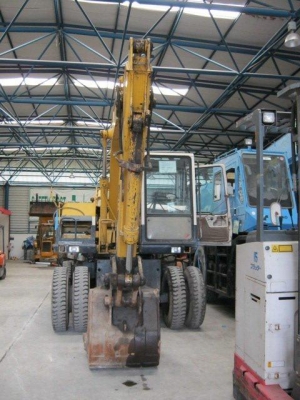 ขายด่วน รถขุดล้อยาง PW100-3 เก่านอก ราคาถูกสุดๆ ขายถูกๆกันไปเลย  สนใจโทรหาเจี๊ยบเลยค่ะ 087-3310254 ค้ะ